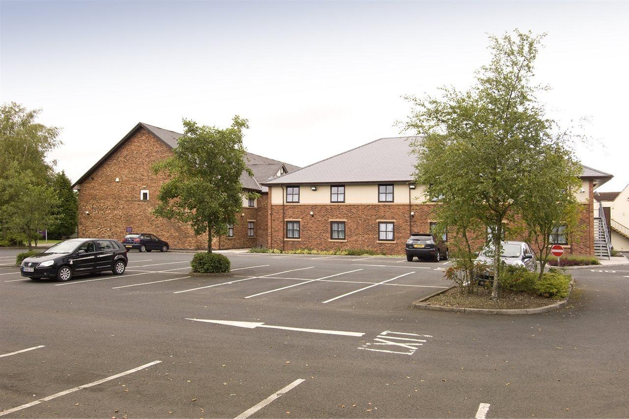 Premier Inn 索利赫尔 外观 照片