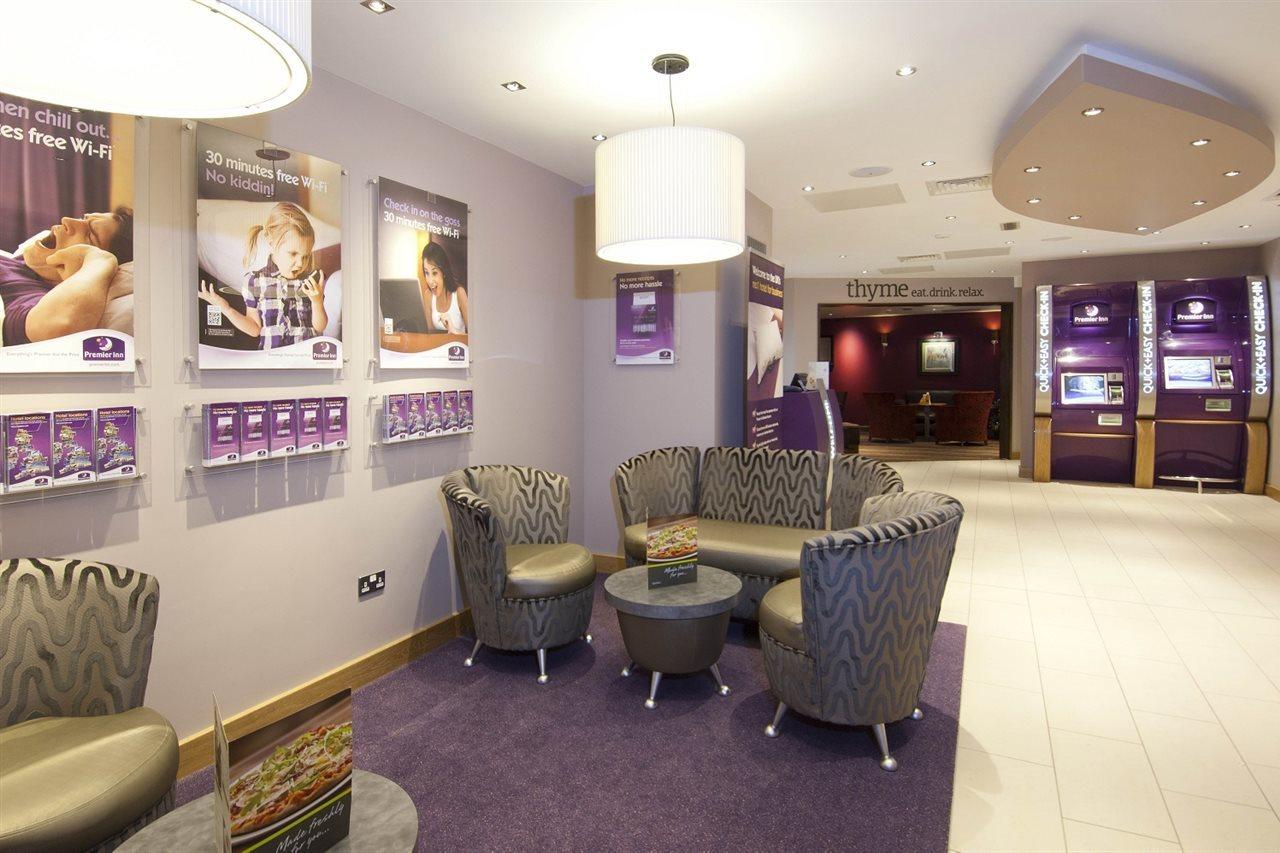 Premier Inn 索利赫尔 外观 照片