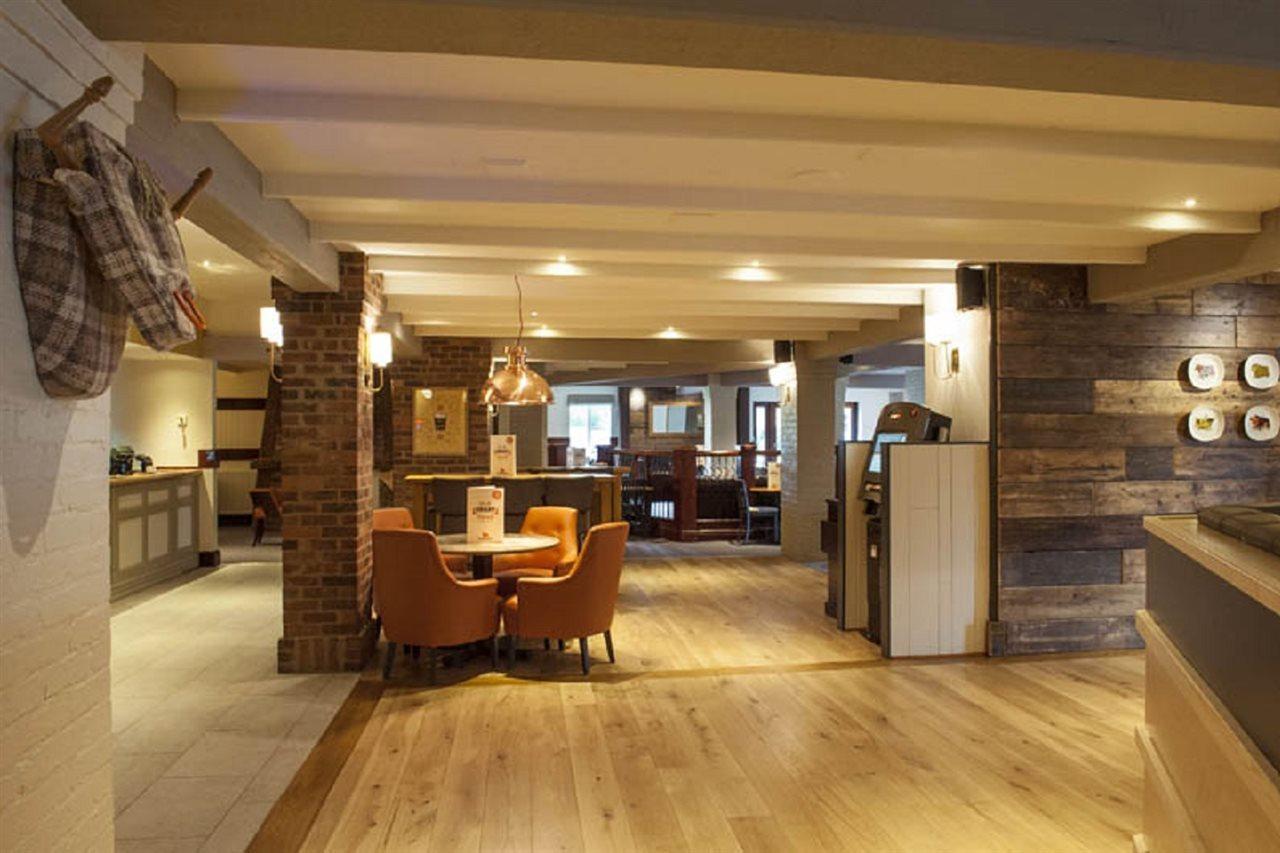 Premier Inn 索利赫尔 外观 照片
